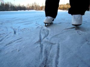 ice-skating-in-colorado-sundance-vacations-destinations