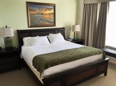 Sundance-Vacations-bedroom-naples